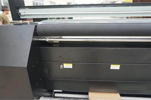 Διπλή εξάχνωση μηχανών εκτύπωσης σημαιών CMYK Epson DX7 για 230g το ύφασμα συσκότισης 1