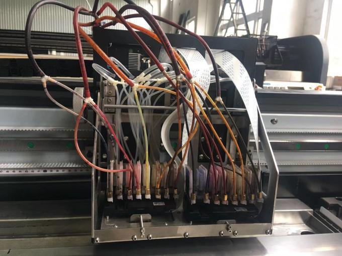 Η διπλή μηχανή εκτύπωσης σημαιών χρώματος CMYK/κατευθύνει στη μηχανή εκτύπωσης υφάσματος με τρία Epson 4720 κεφάλια τυπωμένων υλών 6