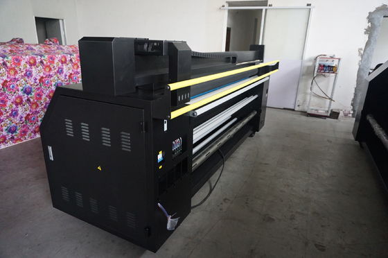 Πολύχρωμος σχεδιαστής εξάχνωσης εμβλημάτων υφάσματος σημαιών με piezo Inkjet