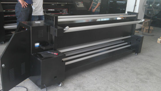 Ένας φούρνος εξάχνωσης θερμαστρών 1.6m για να καθορίσει το χρώμα υφάσματος πολυεστέρα