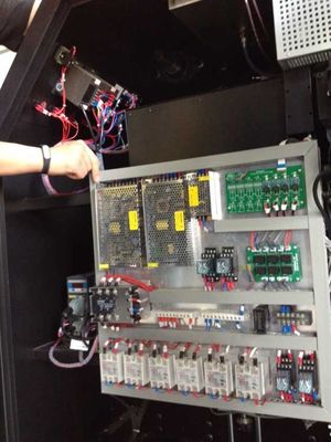 Διαφήμιση της ψηφιακής μηχανής εκτύπωσης σημαιών εξάχνωσης για να κάνει τις σημαίες παραλιών