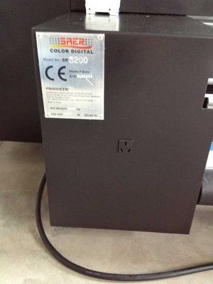 Διπλή μηχανή εκτύπωσης σημαιών Epson DX7 1440dpi υφαντική για την παραγωγή τραπεζομάντιλων