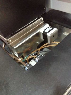 Διπλός σχεδιαστής υφάσματος μεγάλου σχήματος CMYK στον τομέα διαφημίσεων