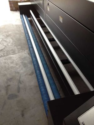 μεταφορά μηχανών εξάχνωσης χρωστικών ουσιών 1.8m άμεση και ξηρά θερμάστρα χρώματος αποτυπώσεων για τη σημαία